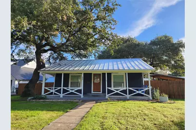 506 S Church Street, Lockhart, TX 78644 - Photo 1