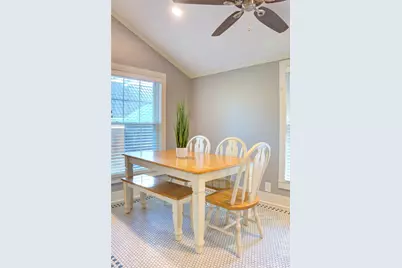 506 S Church Street, Lockhart, TX 78644 - Photo 12