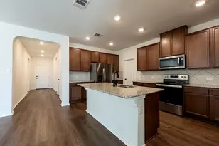 250 Auburn St, Kyle, TX 78640 - Photo 4