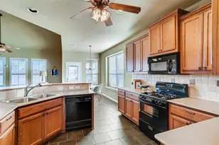 2409 Dovetail St, Pflugerville, TX 78660 - Photo 6