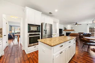 30008 Oakland Hills Dr, Georgetown, TX 78628 - Photo 18