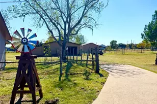 211 Rabbit Hollow Ln, Georgetown, TX 78626 - Photo 30