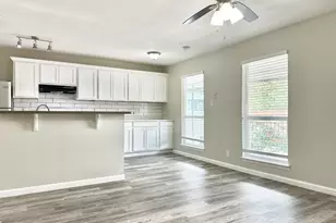 7304 Twin Crest Dr, Austin, TX 78752 - Photo 4