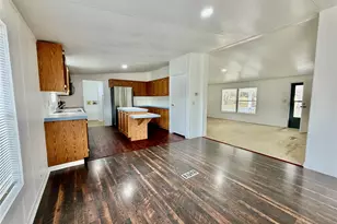 831 Rolling Block Dr, Liberty Hill, TX 78642 - Photo 12