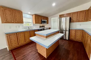 831 Rolling Block Dr, Liberty Hill, TX 78642 - Photo 14