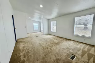 831 Rolling Block Dr, Liberty Hill, TX 78642 - Photo 6