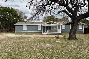 831 Rolling Block Dr, Liberty Hill, TX 78642 - Photo 2