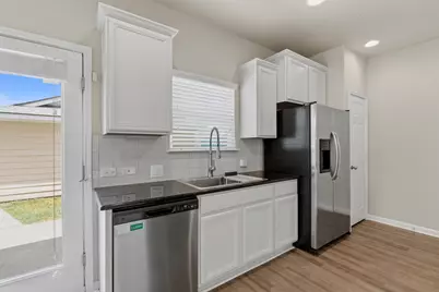 18413 Mammoth Cave Boulevard, Pflugerville, TX 78660 - Photo 8