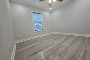 802 Front St, Columbus, TX 78943 - Photo 12