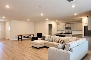 110 Loon Dr, Bastrop, TX 78602 - Photo 6