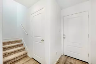 591 Commander Abbott Dr, Jarrell, TX 76537 - Photo 2