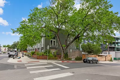 1305 E 6th Street #13, Austin, TX 78702 - Photo 2