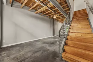 1305 E 6th St, Austin, TX 78702 - Photo 6