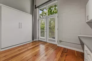 1305 E 6th St, Austin, TX 78702 - Photo 22