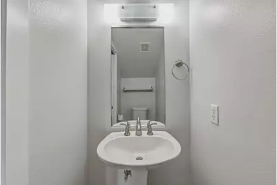 1305 E 6th Street #13, Austin, TX 78702 - Photo 8