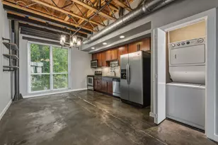 1305 E 6th St, Austin, TX 78702 - Photo 14