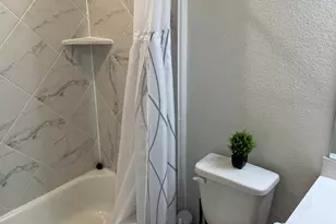 7702 Libretto Ln, Austin, TX 78744 - Photo 14