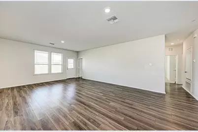 201 Pivot Drive, Taylor, TX 76574 - Photo 12