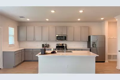 83 Hereford Loop, Hutto, TX 78634 - Photo 2