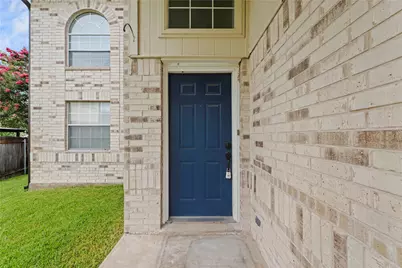 709 Firethorn Lane, Round Rock, TX 78664 - Photo 4