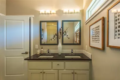 7601 Bethune Avenue #B, Austin, TX 78752 - Photo 14