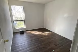 1101 Bois D'Arc St, Lockhart, TX 78644 - Photo 2