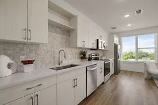 6324 N Lamar Blvd, Austin, TX 78752 - Photo 2
