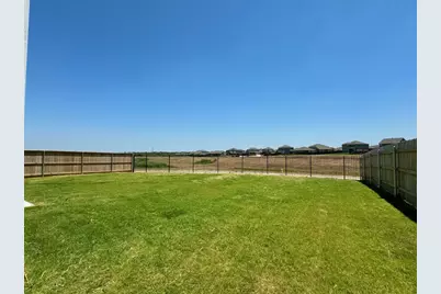 7321 Grenadine Bloom Bend, Del Valle, TX 78617 - Photo 2