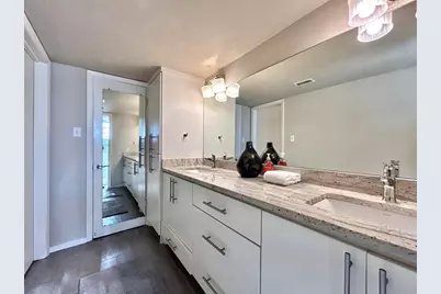 1106 W 6th Street #205, Austin, TX 78703 - Photo 22