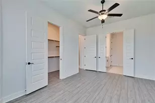11609 Dillon Fls Dr, Austin, TX 78747 - Photo 10