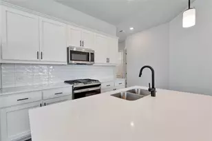 11609 Dillon Fls Dr, Austin, TX 78747 - Photo 4