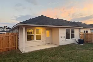 237 New Albany Ln, San Marcos, TX 78666 - Photo 2