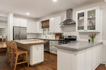 1204 W 22 1/2 Street, Austin, TX 78705 - Photo 6