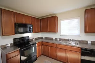 9001 Tall Sky Trace, Austin, TX 78724 - Photo 18