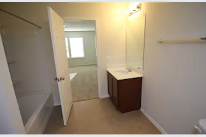 9001 Tall Sky Trace, Austin, TX 78724 - Photo 10