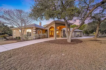 2609 Camel Trail, New Braunfels, TX 78132 - Photo 2