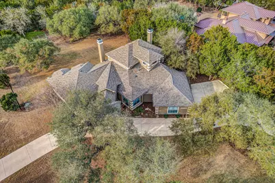 2609 Camel Trail, New Braunfels, TX 78132 - Photo 2