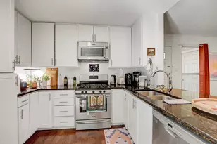 1403 Waterloo Tr, Austin, TX 78704 - Photo 12