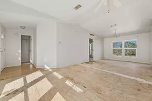 171 Mustang Dr, Paige, TX 78659 - Photo 22