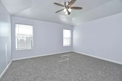 401 Bandara Woods Boulevard, Elgin, TX 78621 - Photo 10