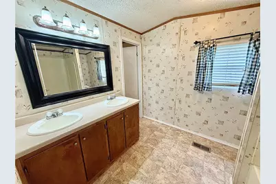 3075 Fm 2001, Buda, TX 78610 - Photo 14