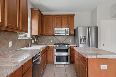 20521 Farm Pond Lane, Pflugerville, TX 78660 - Photo 8