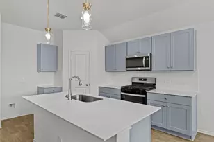 161 Belton Dr, Kyle, TX 78640 - Photo 8
