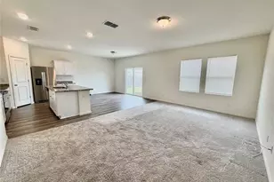 102 Gemsbok Rd, Hutto, TX 78634 - Photo 4