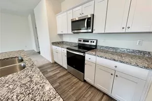 102 Gemsbok Rd, Hutto, TX 78634 - Photo 8