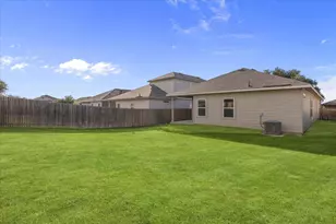209 Purple Mountain Dr, Liberty Hill, TX 78642 - Photo 32