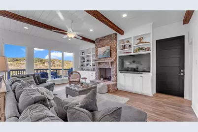 508 Los Escondidos Street, Marble Falls, TX 78654 - Photo 6