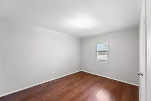 2107 Conestoga Trail, Austin, TX 78744 - Photo 14