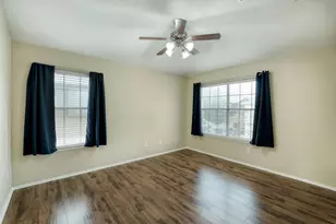 1310 W Parmer Ln, Austin, TX 78727 - Photo 10