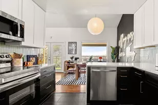 3306 Hyclimb Cir, Austin, TX 78723 - Photo 8